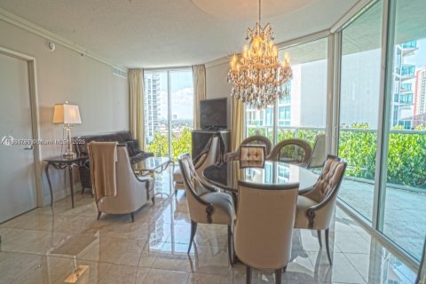 Copropriété à vendre à Sunny Isles Beach, Floride: 3 chambres, 135.45 m2 № 1979296 - photo 2