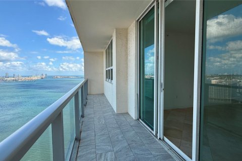 Condo in Miami, Florida, 3 bedrooms № 2185835 - photo 27