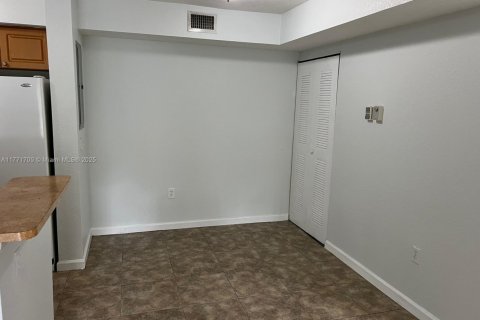 Condominio en alquiler en Homestead, Florida, 2 dormitorios, 83.15 m2 № 1691798 - foto 24