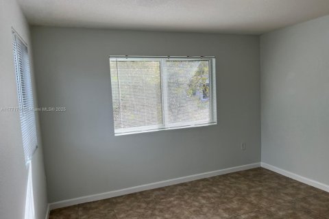 Condominio en alquiler en Homestead, Florida, 2 dormitorios, 83.15 m2 № 1691798 - foto 12