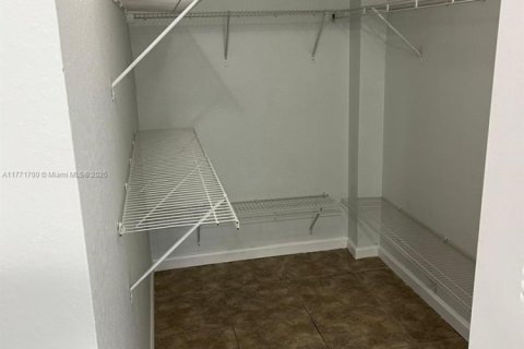 Condominio en alquiler en Homestead, Florida, 2 dormitorios, 83.15 m2 № 1691798 - foto 28