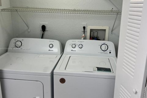 Condominio en alquiler en Homestead, Florida, 2 dormitorios, 83.15 m2 № 1691798 - foto 29