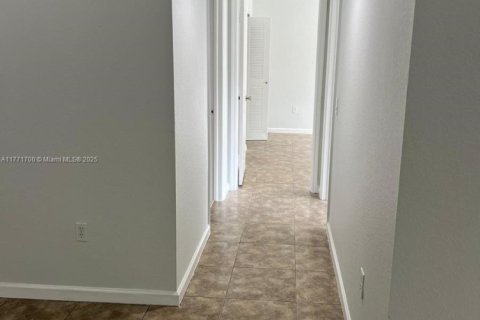Condominio en alquiler en Homestead, Florida, 2 dormitorios, 83.15 m2 № 1691798 - foto 16