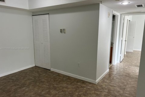 Condominio en alquiler en Homestead, Florida, 2 dormitorios, 83.15 m2 № 1691798 - foto 23