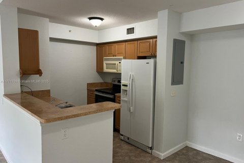 Condominio en alquiler en Homestead, Florida, 2 dormitorios, 83.15 m2 № 1691798 - foto 3