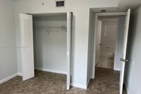 Condominio en alquiler en Homestead, Florida, 2 dormitorios, 83.15 m2 № 1691798 - foto 15