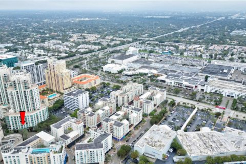 Propiedad comercial en venta en Miami, Florida № 1991083 - foto 6