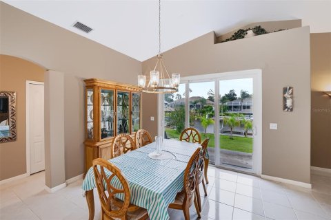 Casa en venta en Palm Coast, Florida, 3 dormitorios, 151.52 m2 № 2385861 - foto 10