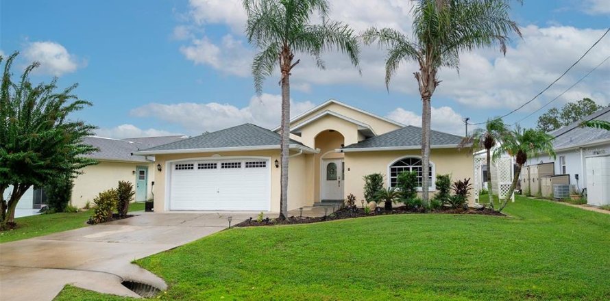 Casa en Palm Coast, Florida 3 dormitorios, 151.52 m2 № 2385861