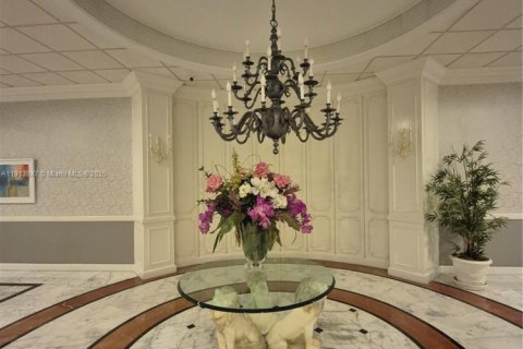 Condo in Hollywood, Florida, 2 bedrooms  № 1968511 - photo 5