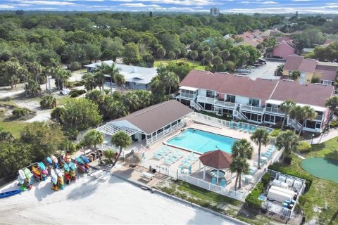 Condo in Saint Petersburg, Florida, 2 bedrooms  № 1883609 - photo 27