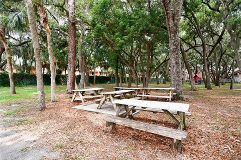 Condo in Saint Petersburg, Florida, 2 bedrooms  № 1883609 - photo 29