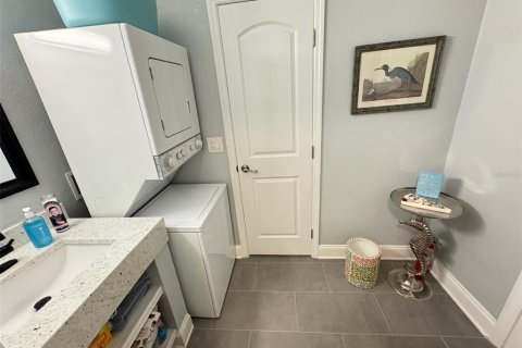 Condo in Saint Petersburg, Florida, 2 bedrooms  № 1883609 - photo 15