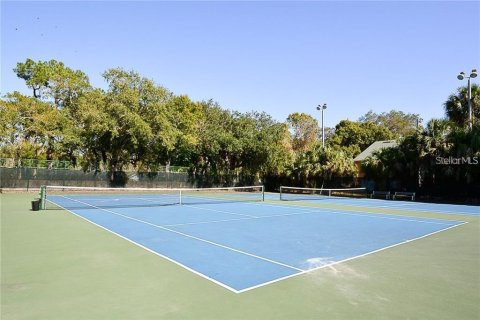 Condo in Saint Petersburg, Florida, 2 bedrooms  № 1883609 - photo 28