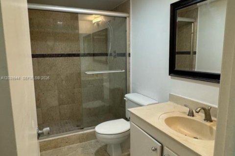 Condo in Hollywood, Florida, 2 bedrooms  № 2089661 - photo 6
