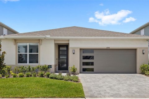 House in Orlando, Florida 4 bedrooms, 171.78 sq.m. № 2210337