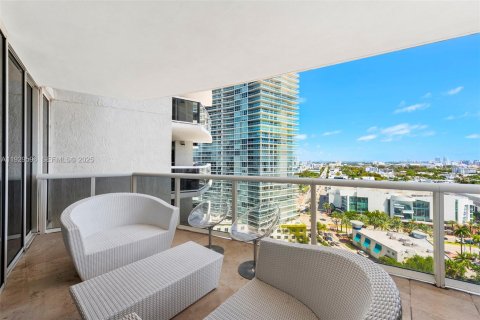 Снять в аренду кондоминиум в Майами-Бич, Флорида 2 спальни, 130.06м2, № 1988554 - фото 30