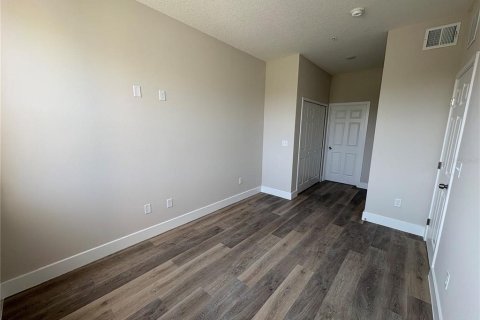 Condo in Orlando, Florida, 2 bedrooms  № 2237714 - photo 21