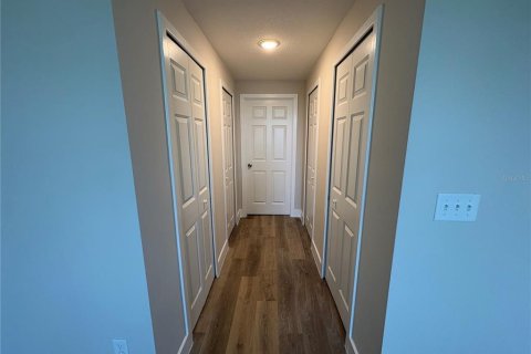 Condo in Orlando, Florida, 2 bedrooms  № 2237714 - photo 10