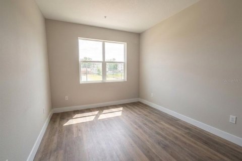 Condo in Orlando, Florida, 2 bedrooms  № 2237714 - photo 11