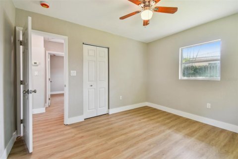 Casa en alquiler en Clearwater, Florida, 2 dormitorios, 67.63 m2 № 1850163 - foto 12