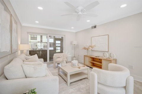 Condo in Indian Rocks Beach, Florida, 1 bedroom № 2229179 - photo 19