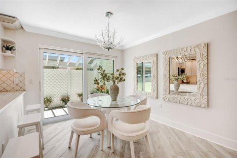 Condo in Indian Rocks Beach, Florida, 1 bedroom № 2229179 - photo 15