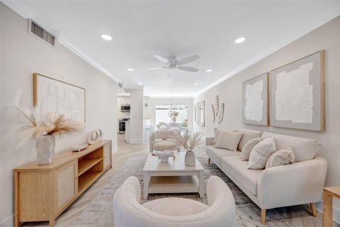 Condo in Indian Rocks Beach, Florida, 1 bedroom № 2229179 - photo 17