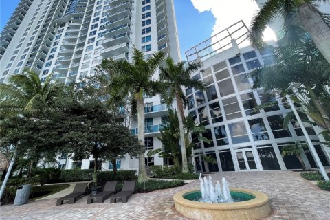 Condominio en alquiler en Sunrise, Florida, 2 dormitorios, 118.08 m2 № 1877495 - foto 20