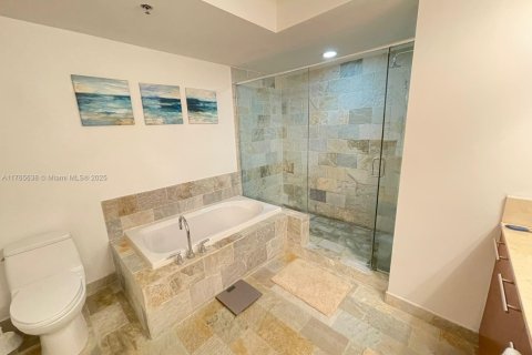 Condominio en alquiler en Sunrise, Florida, 2 dormitorios, 118.08 m2 № 1877495 - foto 12