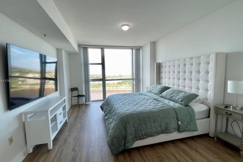 Condominio en alquiler en Sunrise, Florida, 2 dormitorios, 118.08 m2 № 1877495 - foto 10