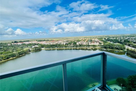 Condominio en alquiler en Sunrise, Florida, 2 dormitorios, 118.08 m2 № 1877495 - foto 1