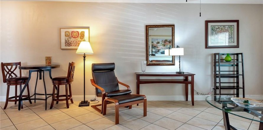 Villa ou maison à Fort Lauderdale, Floride 2 chambres, 102.19 m2 № 1207386