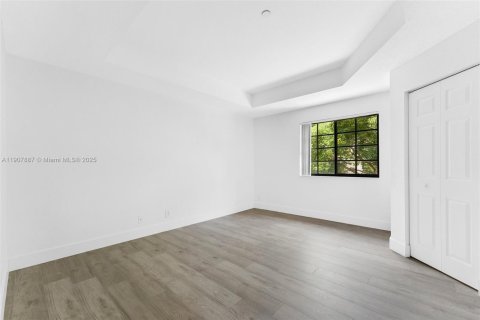 Townhouse in Weston, Florida 2 bedrooms, 107.3 sq.m. № 1969756 - photo 8