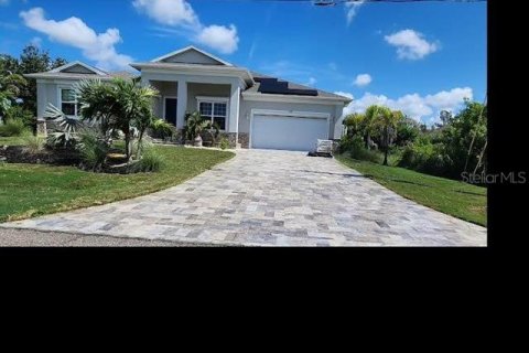 House in Port Charlotte, Florida 4 bedrooms, 204.57 sq.m. № 1802142 - photo 2
