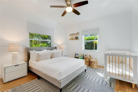 Купить виллу или дом в Корал-Гейблс, Флорида 3 спальни, 142.51м2, № 2019840 - фото 17