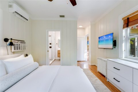 Купить виллу или дом в Корал-Гейблс, Флорида 3 спальни, 142.51м2, № 2019840 - фото 9