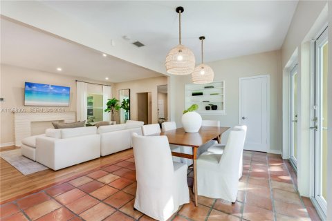 Купить виллу или дом в Корал-Гейблс, Флорида 3 спальни, 142.51м2, № 2019840 - фото 4