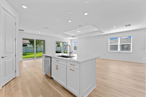 House in Riverview, Florida 4 bedrooms, 285.77 sq.m. № 2215401 - photo 4
