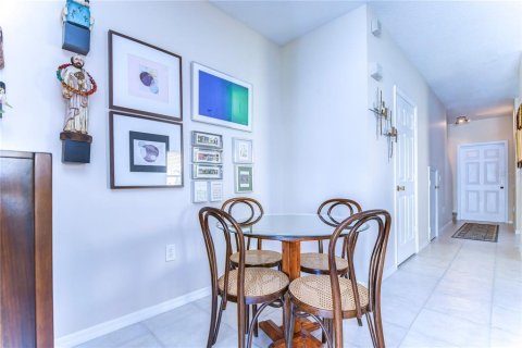 Adosado en alquiler en Tampa, Florida, 2 dormitorios, 108.97 m2 № 1847085 - foto 10