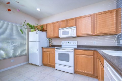 Adosado en alquiler en Tampa, Florida, 2 dormitorios, 108.97 m2 № 1847085 - foto 8