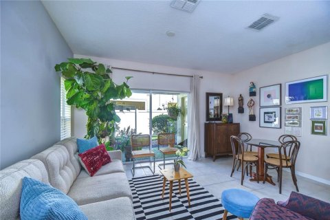 Adosado en alquiler en Tampa, Florida, 2 dormitorios, 108.97 m2 № 1847085 - foto 13