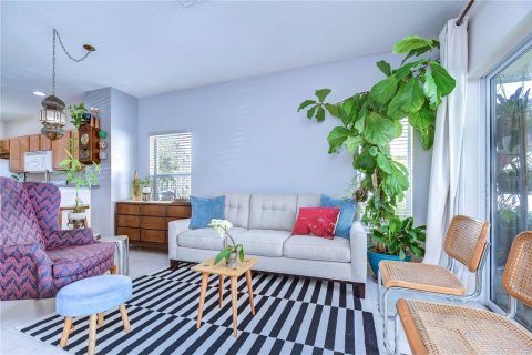 Adosado en alquiler en Tampa, Florida, 2 dormitorios, 108.97 m2 № 1847085 - foto 12