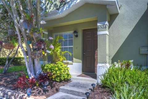 Adosado en alquiler en Tampa, Florida, 2 dormitorios, 108.97 m2 № 1847085 - foto 2