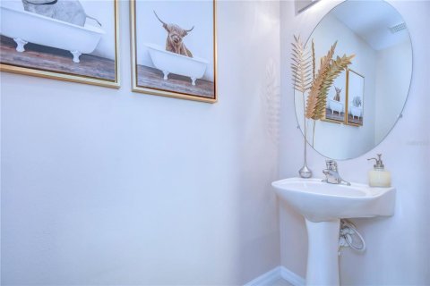 Adosado en alquiler en Tampa, Florida, 2 dormitorios, 108.97 m2 № 1847085 - foto 15