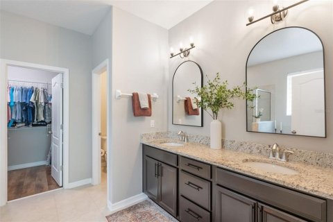 House in Winter Garden, Florida 3 bedrooms, 172.8 sq.m. № 2150967 - photo 18