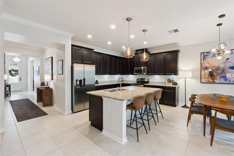 House in Winter Garden, Florida 3 bedrooms, 172.8 sq.m. № 2150967 - photo 4