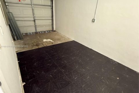 Touwnhouse à louer à Deerfield Beach, Floride: 3 chambres, 517.74 m2 № 1962887 - photo 7