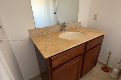 Touwnhouse à louer à Deerfield Beach, Floride: 3 chambres, 517.74 m2 № 1962887 - photo 17