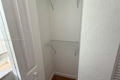 Touwnhouse à louer à Deerfield Beach, Floride: 3 chambres, 517.74 m2 № 1962887 - photo 22